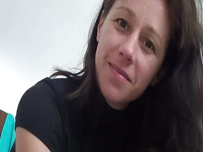 Гръдна латино красавица се хваля бг домашно порно