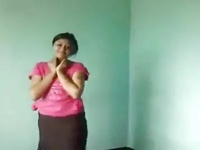 Закръглена милфа се чука бг аматьори порно