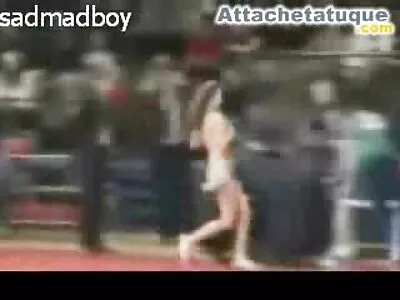 Мацка с големи цици порно с рускини мастурбира